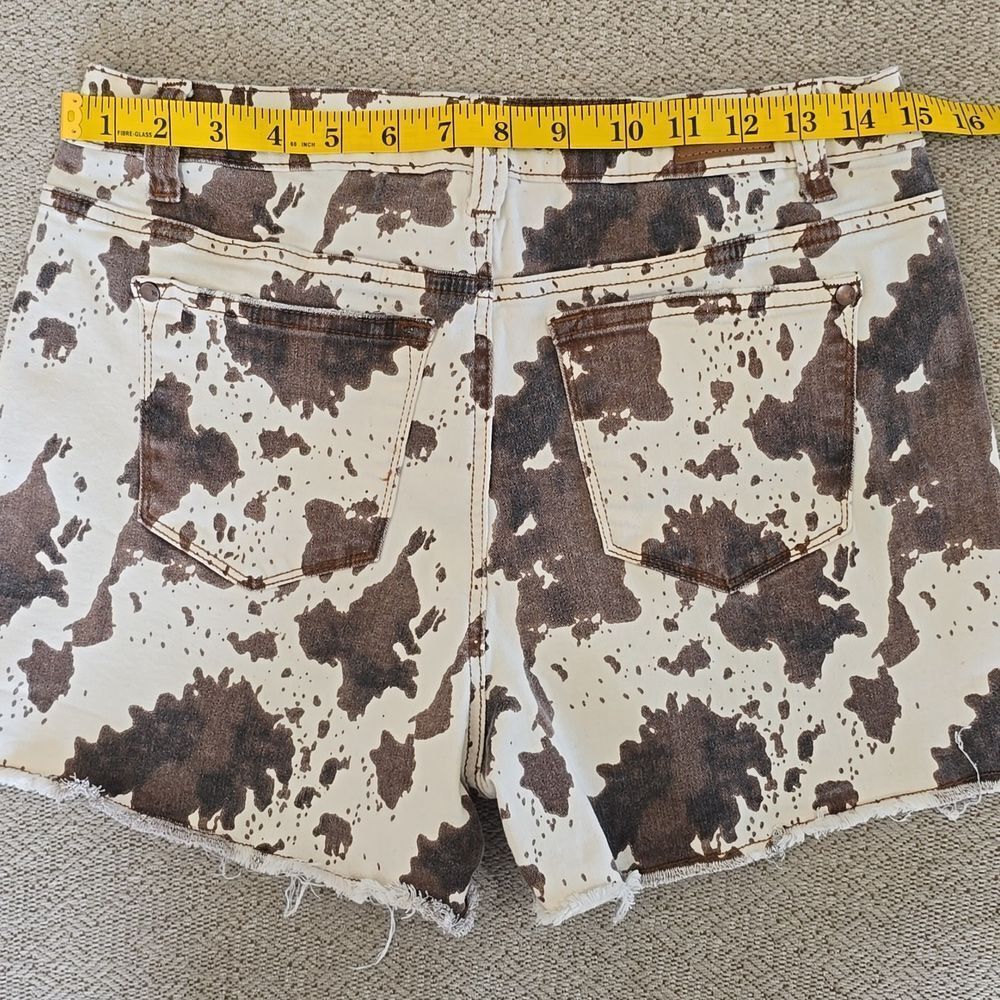 Judy Blue Brown & White Cowprint High-Rise Denim Shorts - Picture 6 of 11